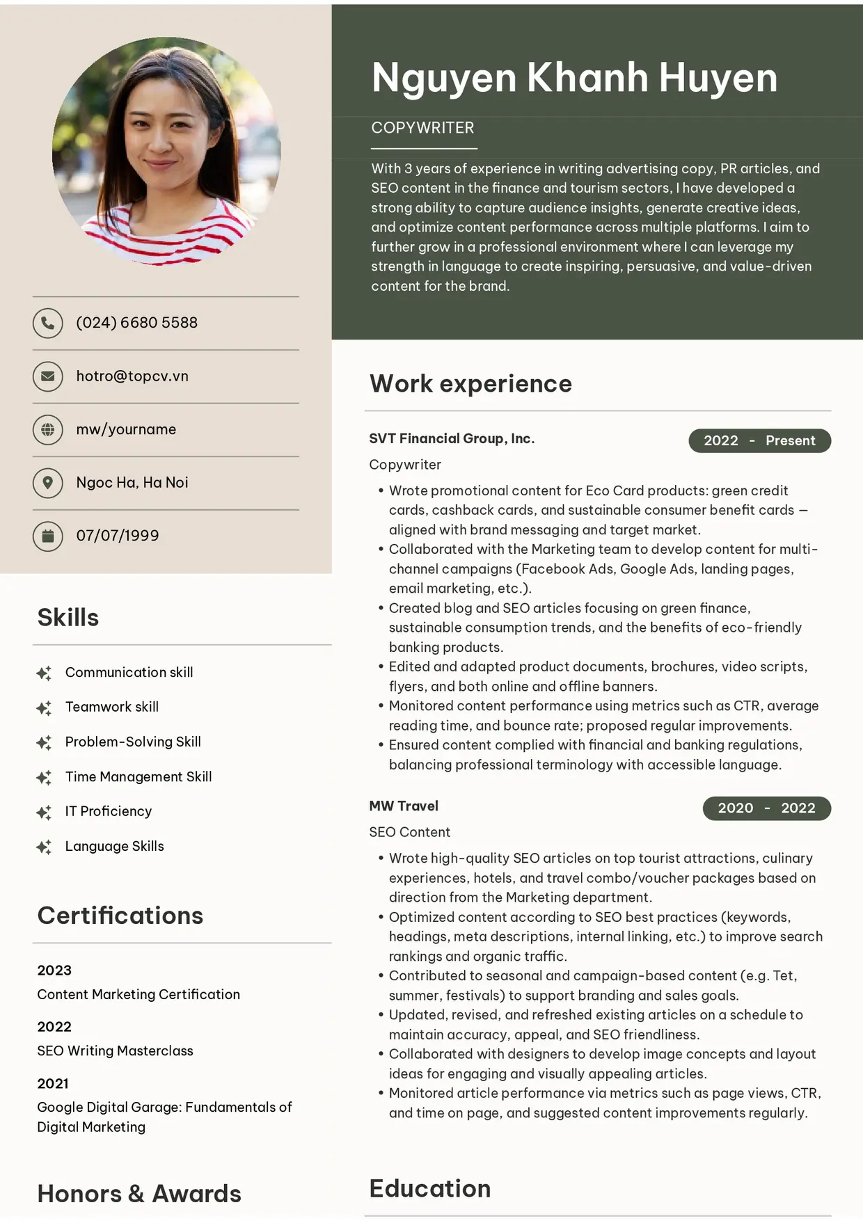 Mẫu CV xin việc Copywriter style Bright
